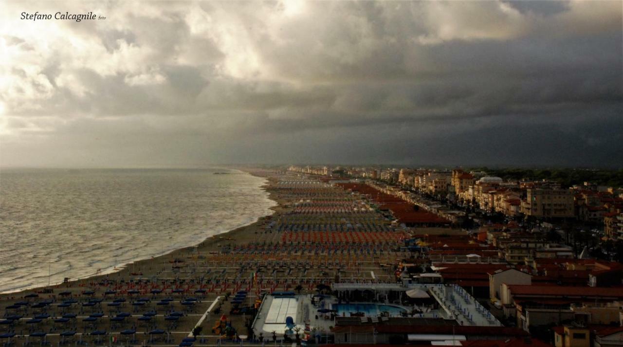 Casa Dolce Casa Apartment Viareggio Bagian luar foto