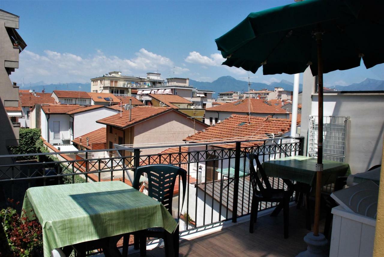 Casa Dolce Casa Apartment Viareggio Bagian luar foto